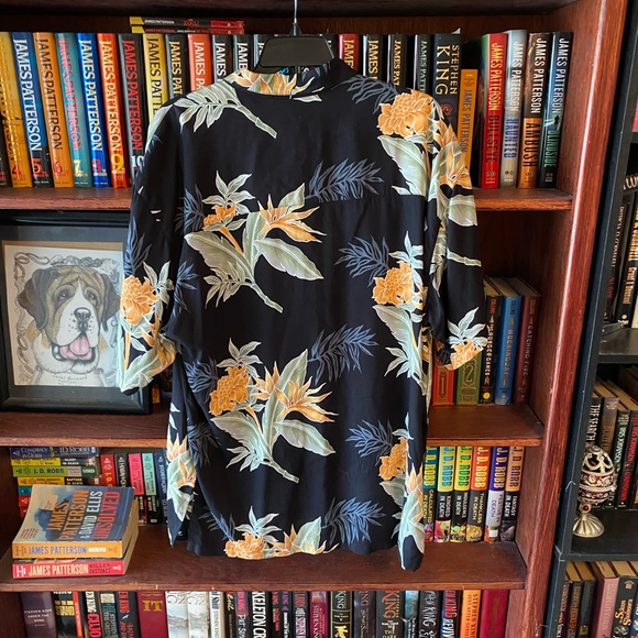 Mango Moon Men Shirt - Picture 6 of 6